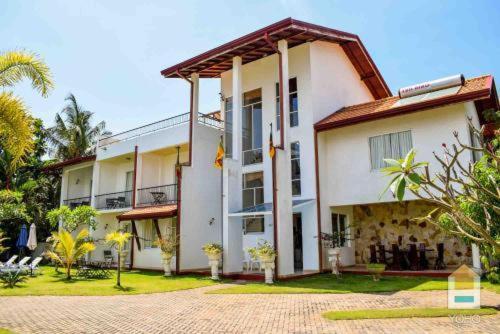 Rainbow Lagoon Resort Negombo Exterior foto